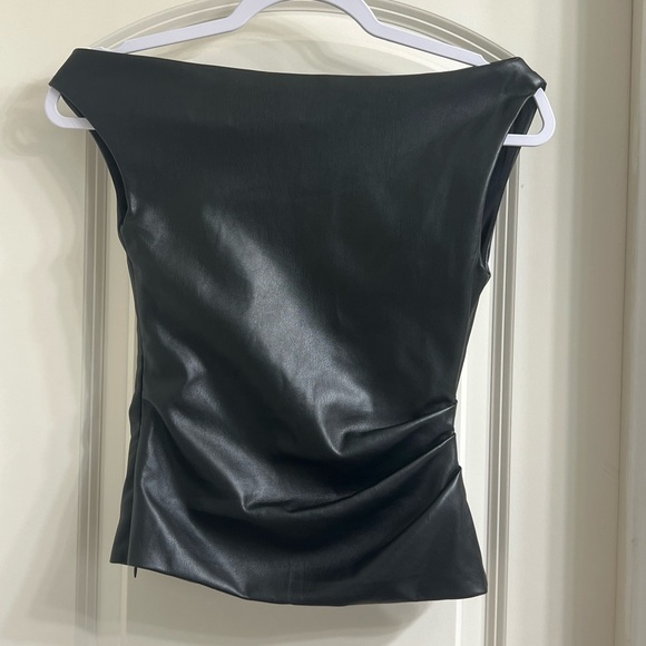 WHITE FOX Leather Top - Picture 2 of 3